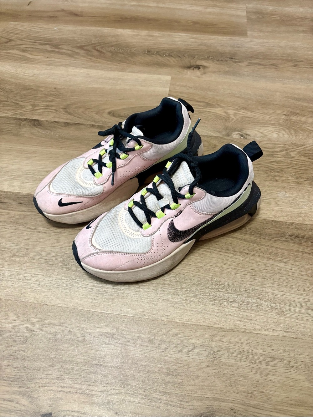 Nike Air Max Verona Guava Ice